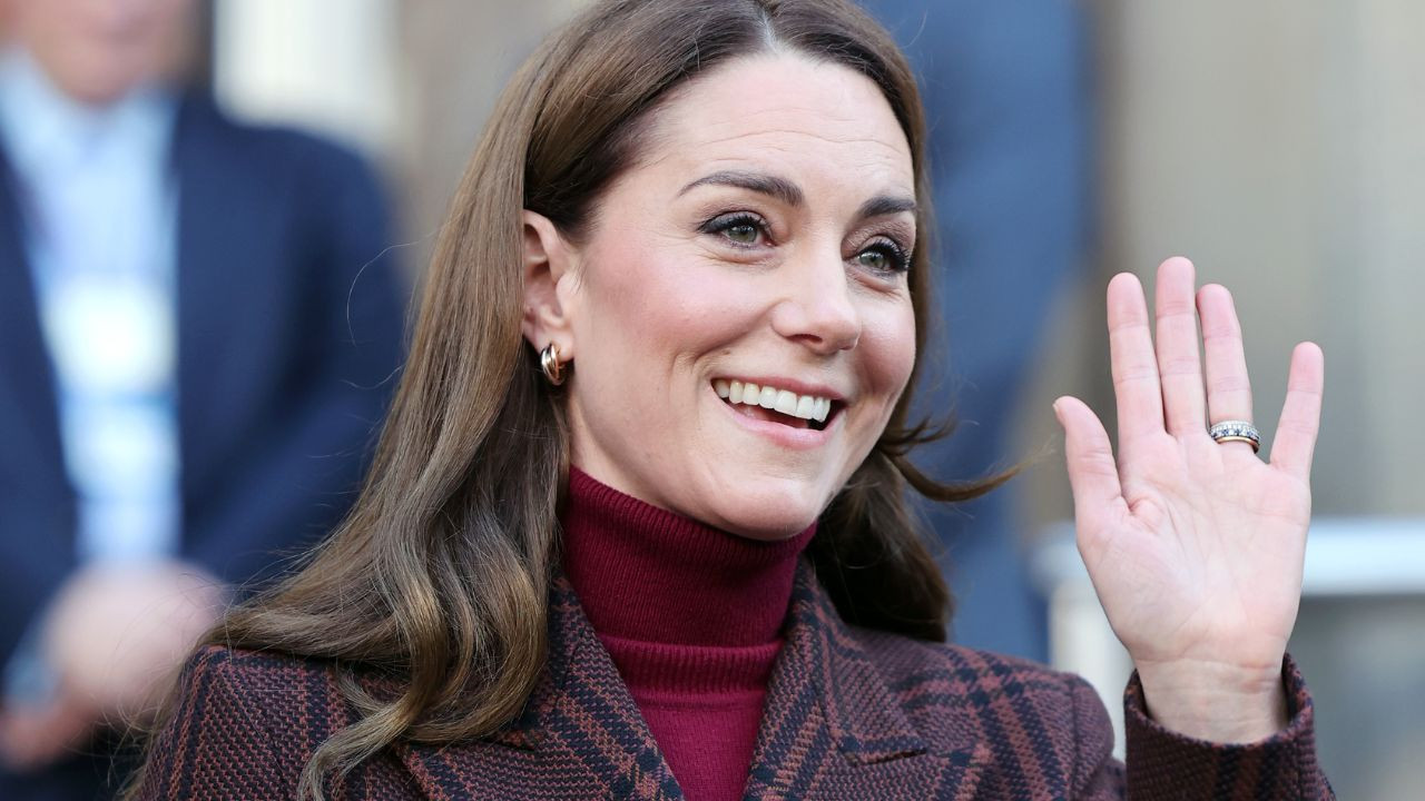 De retour, Kate Middleton confirme la grande tendance mode qui va remplacer l&#039;imprimé...