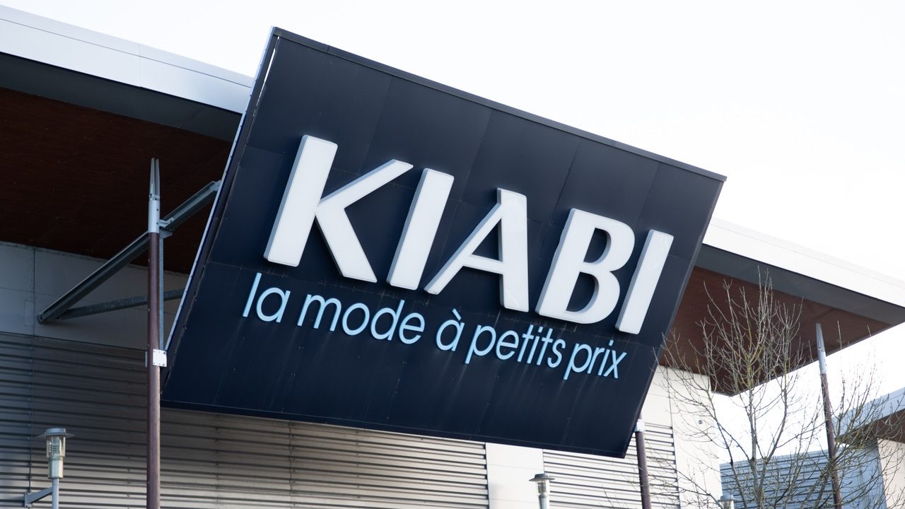 Ce jean imprimé léopard pour femme fait craquer les fidèles clientes de Kiabi
