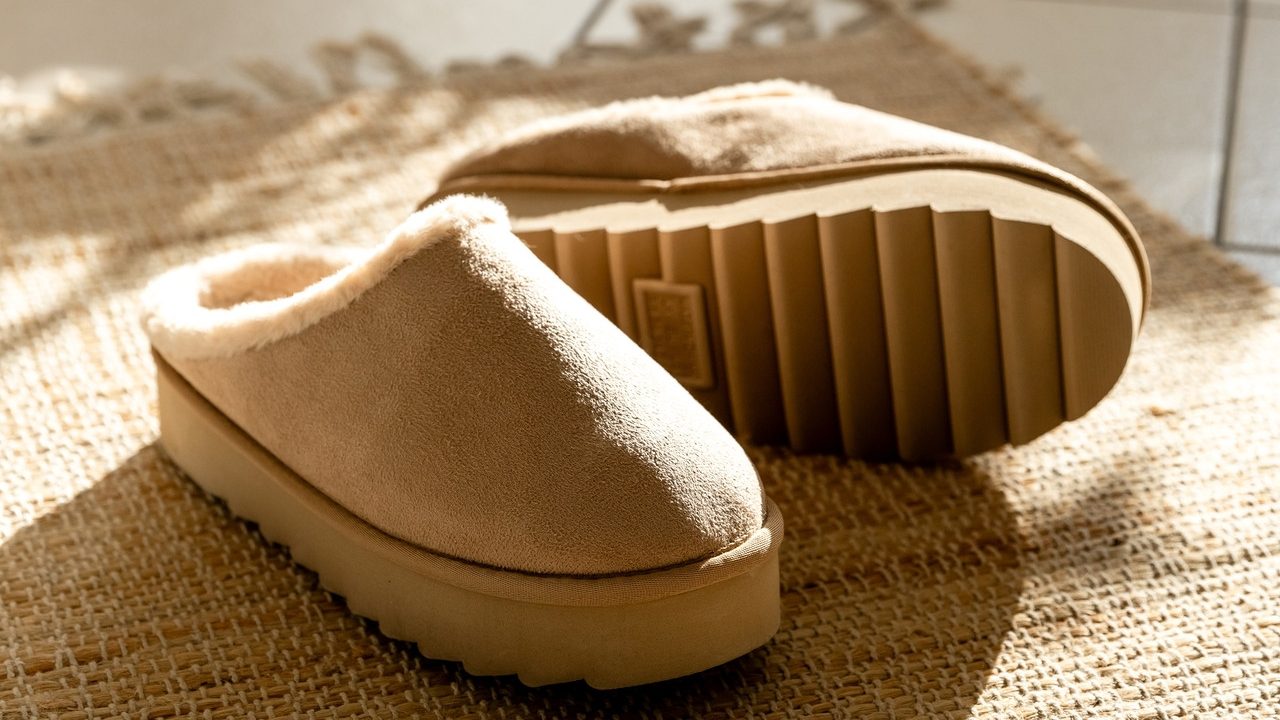 Est-ce qu&#039;il faut imperméabiliser les UGG ? Voici le secret pour protéger ces bottines sans...