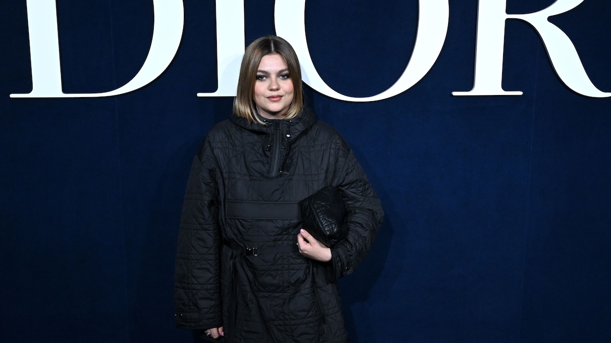 Louane (27 ans) dévoile un moment gênant de sa carrière, "Arrachage de culotte???