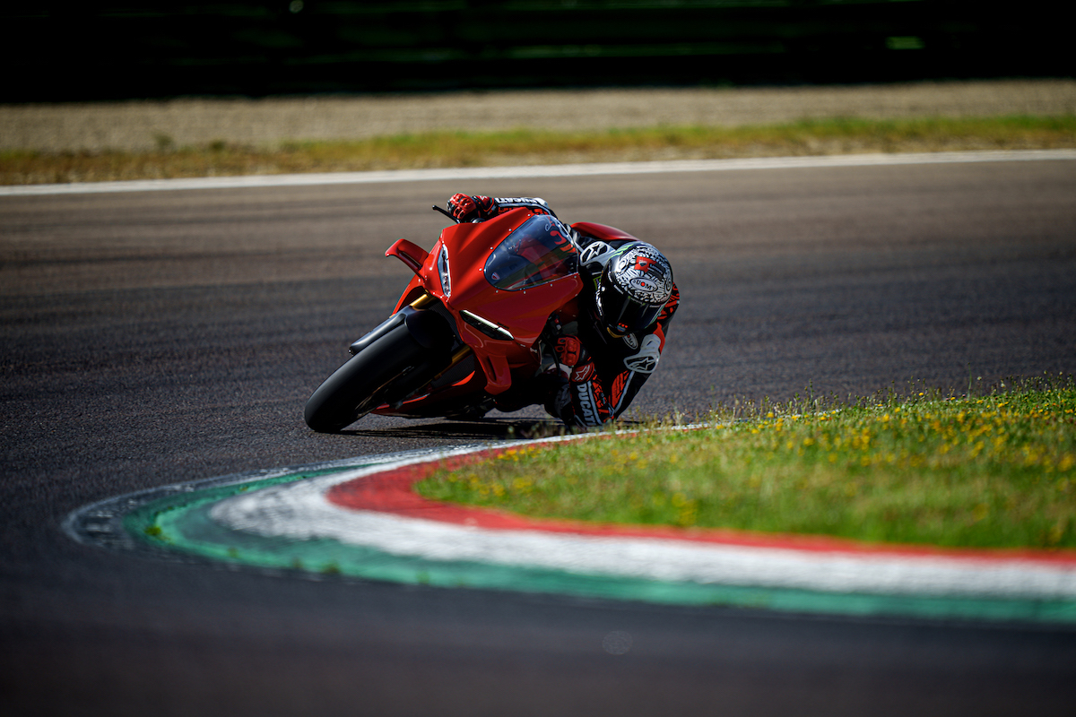 La nouvelle Ducati Panigale V4 arrive le 10 octobre en concession !