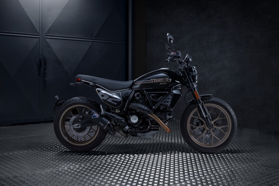 Ducati dévoile ses nouveaux Scrambler Icon Dark et Full Throttle 2025