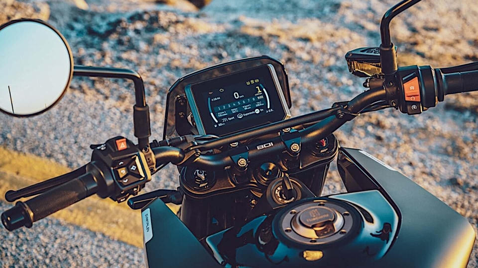 Husqvarna présente sa nouvelle Svartpilen 801