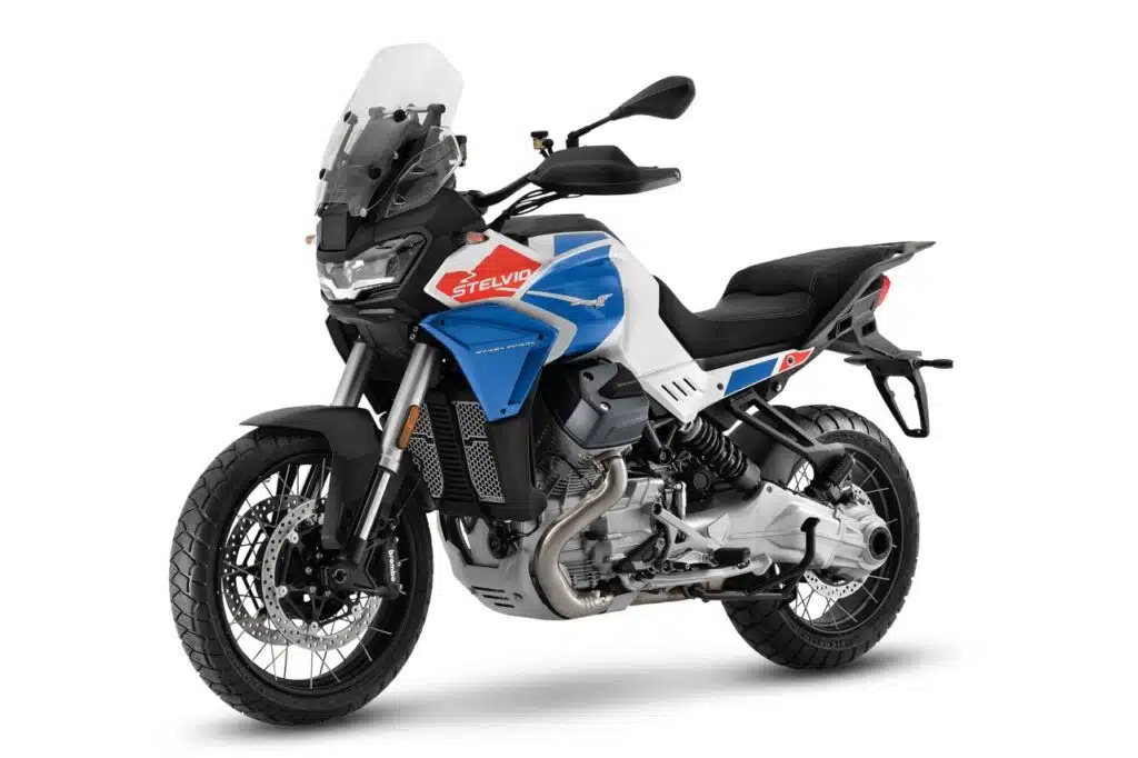 Moto Guzzi Stelvio Duecento Tributo 2025 : en hommage au col du Stelvio 