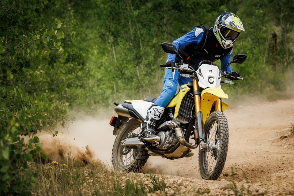 Nouvelles Suzuki DR-Z4S et DR-Z4SM : on connait les prix !