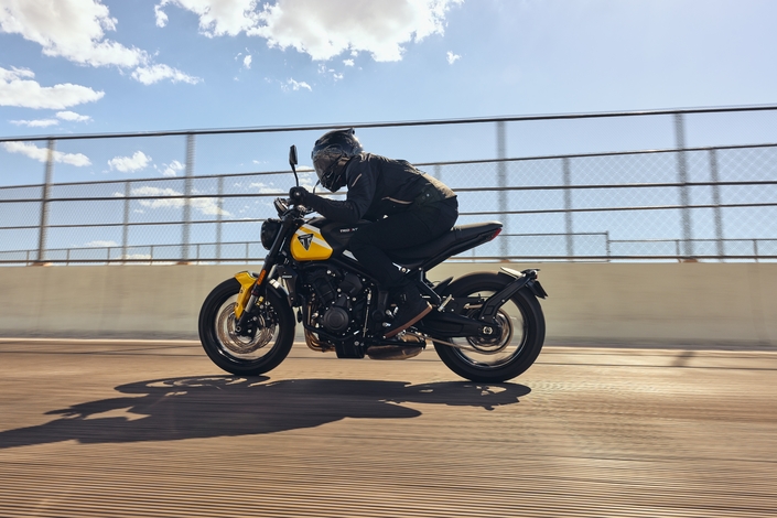 Triumph fait évoluer sa Trident 660 pour 2025