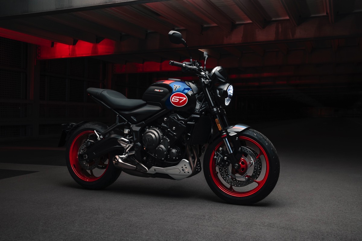 Nouveauté 2025 : Triumph remet à jour sa Trident Triple Tribute