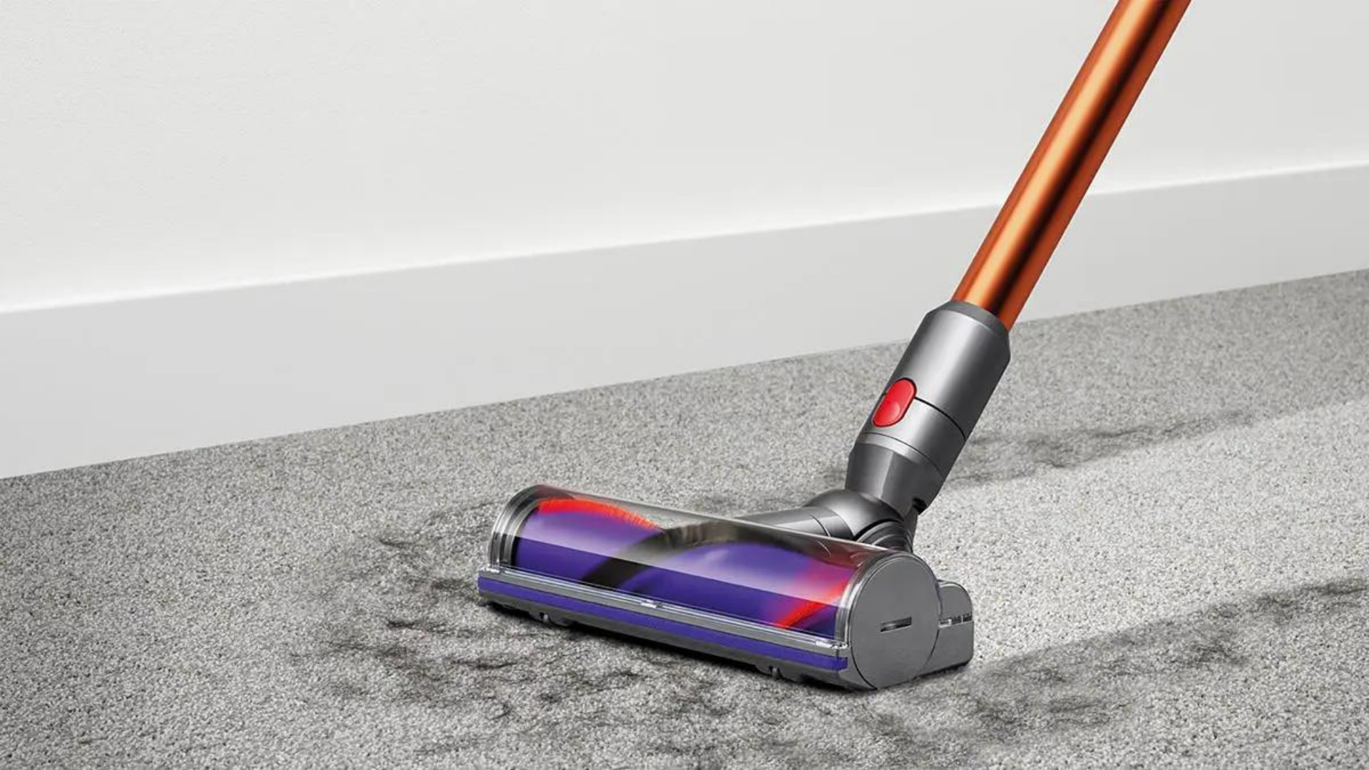 V10 Absolute : l???aspirateur balai de Dyson baisse son prix de 150 ???
