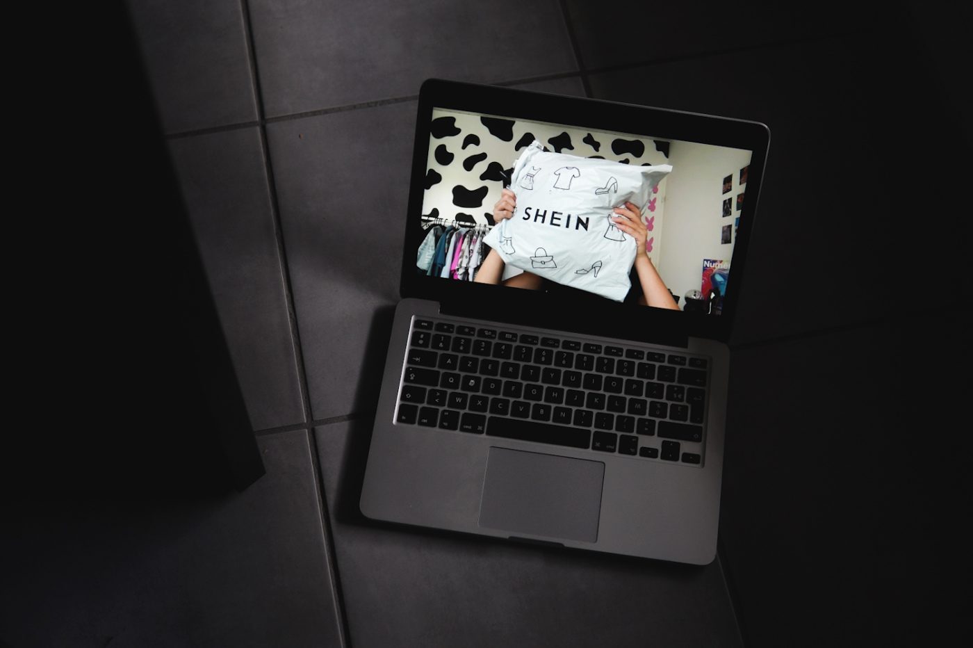 Temu, Shein, AliExpress : vous devrez bientôt payer une taxe pour toute commande inférieure à...