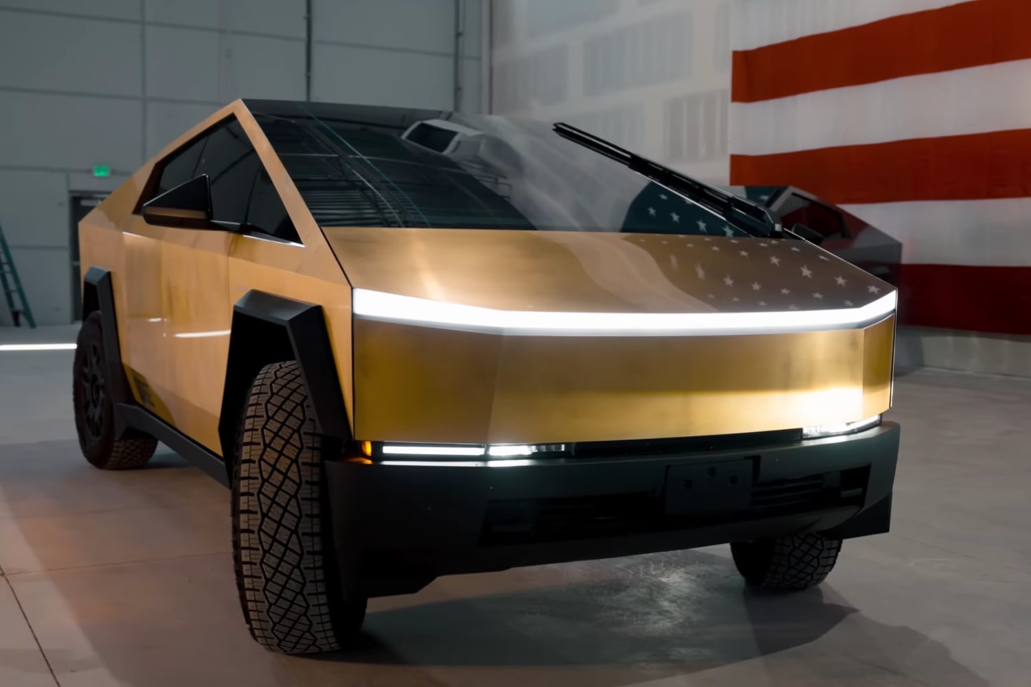 Tesla redouble d’efforts pour relancer les ventes (compliquées) de son Cybertruck