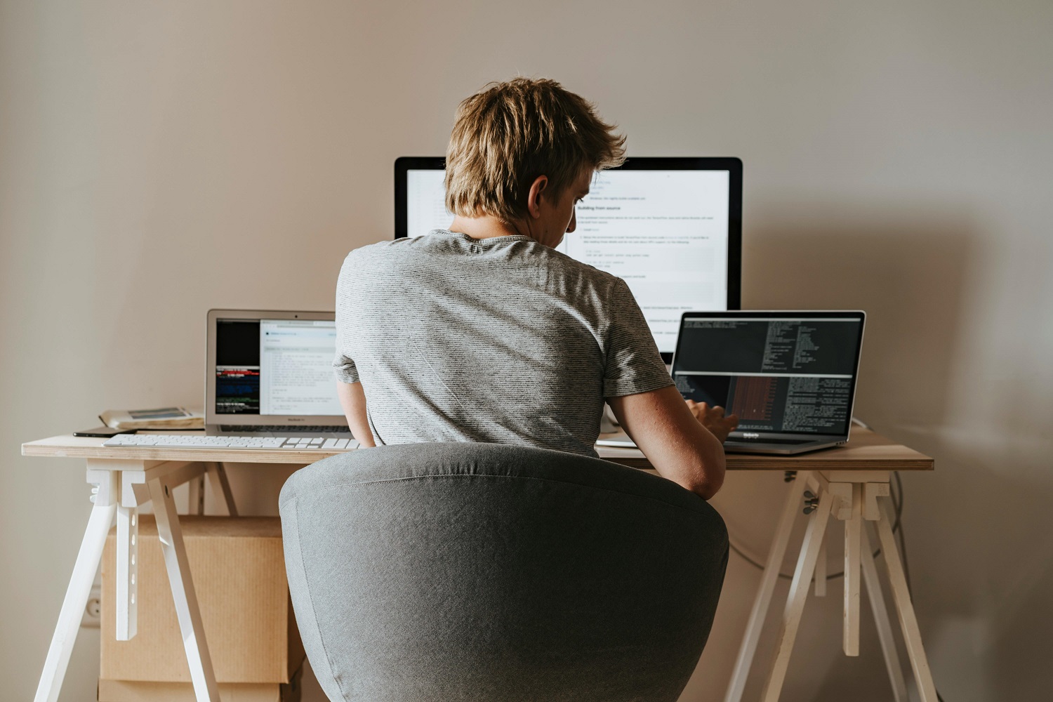 Cette entreprise supprime complètement le télétravail, ses employés le lui font payer très cher