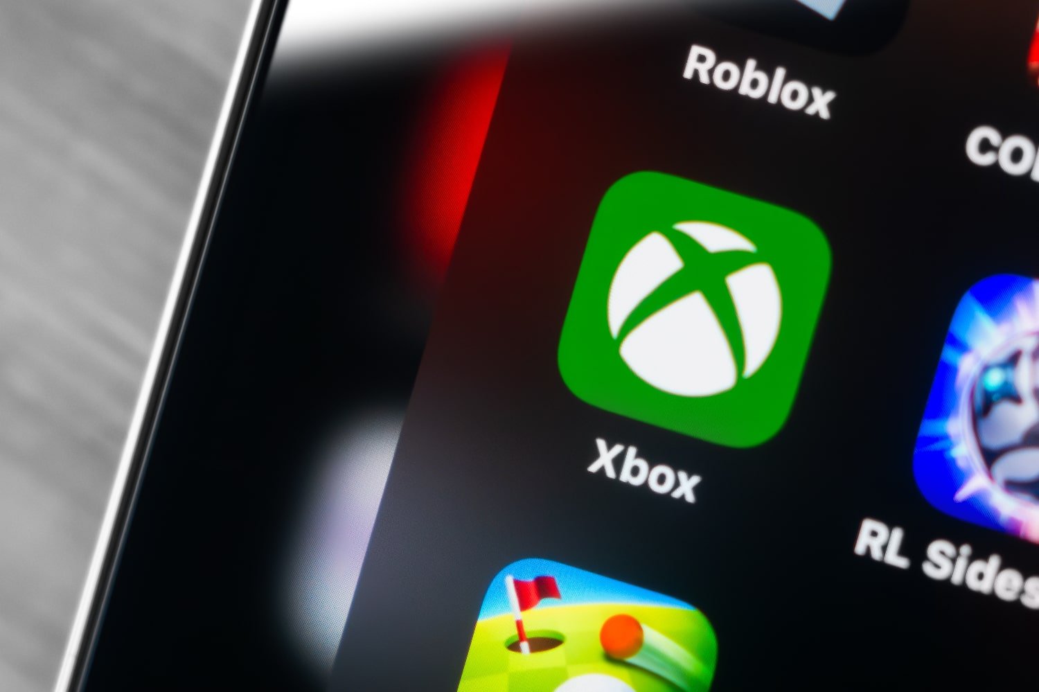 Xbox dévoile par erreur (?) l’intégration de Steam dans son interface