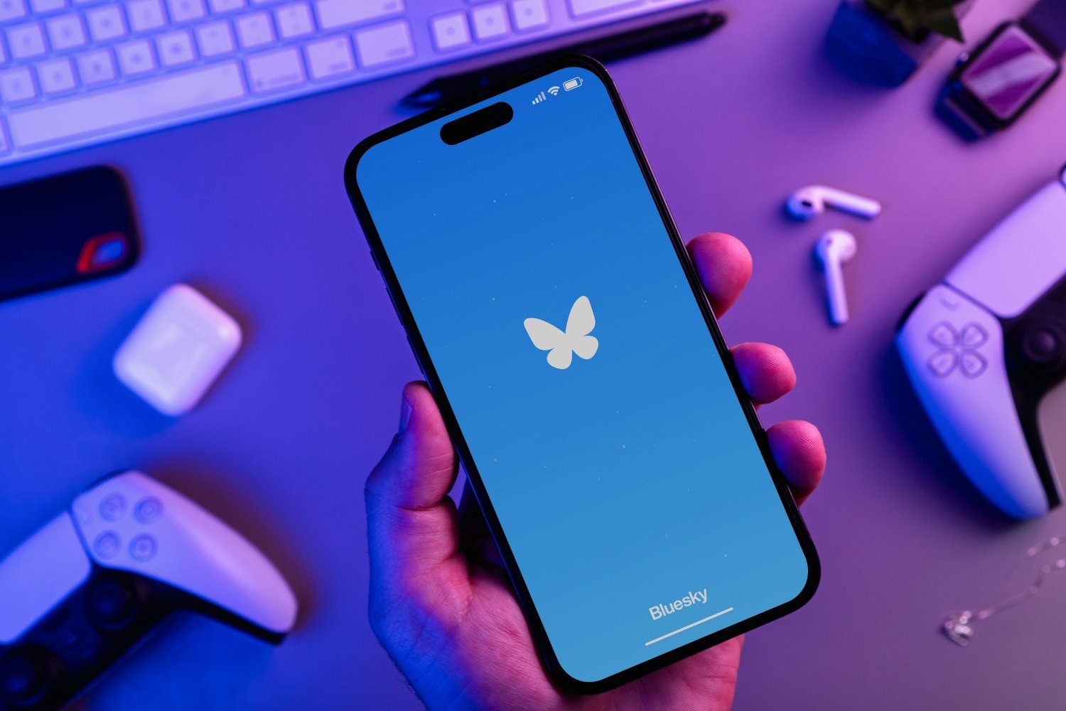 Tout ce qu’il faut savoir sur Flashes, le nouveau concurrent d’Instagram sur Bluesky
