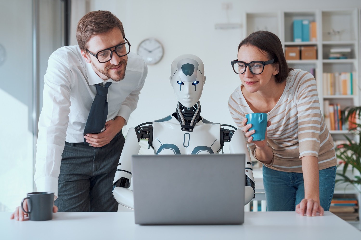 L’IA créera plus d’emplois qu’elle n’en détruira : voici les métiers qui seront les...