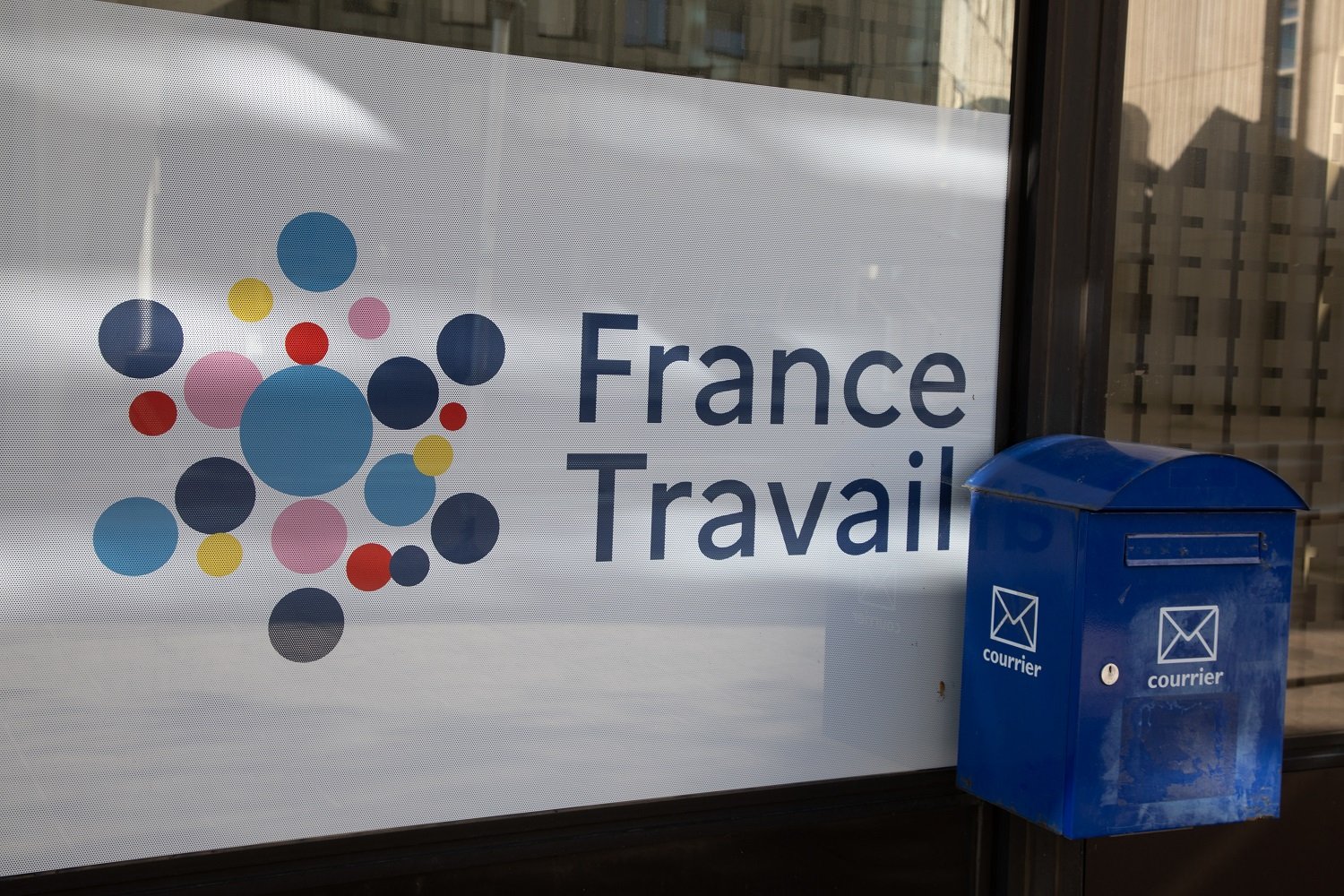 France Travail (Pôle Emploi) révèle les 7 métiers les plus recherchés en 2025