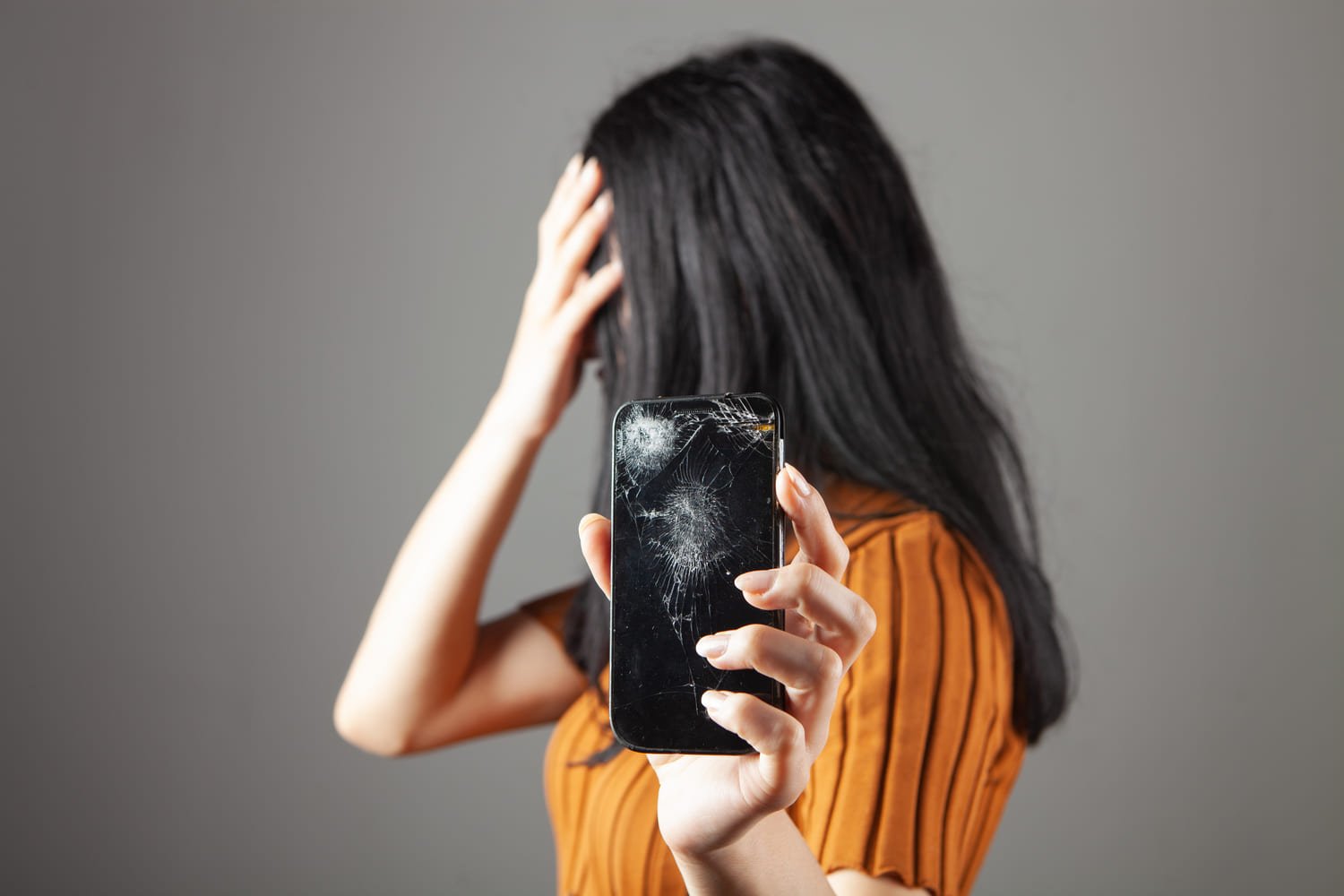 Corning invente un nouveau verre pour protéger les smartphones de votre maladresse