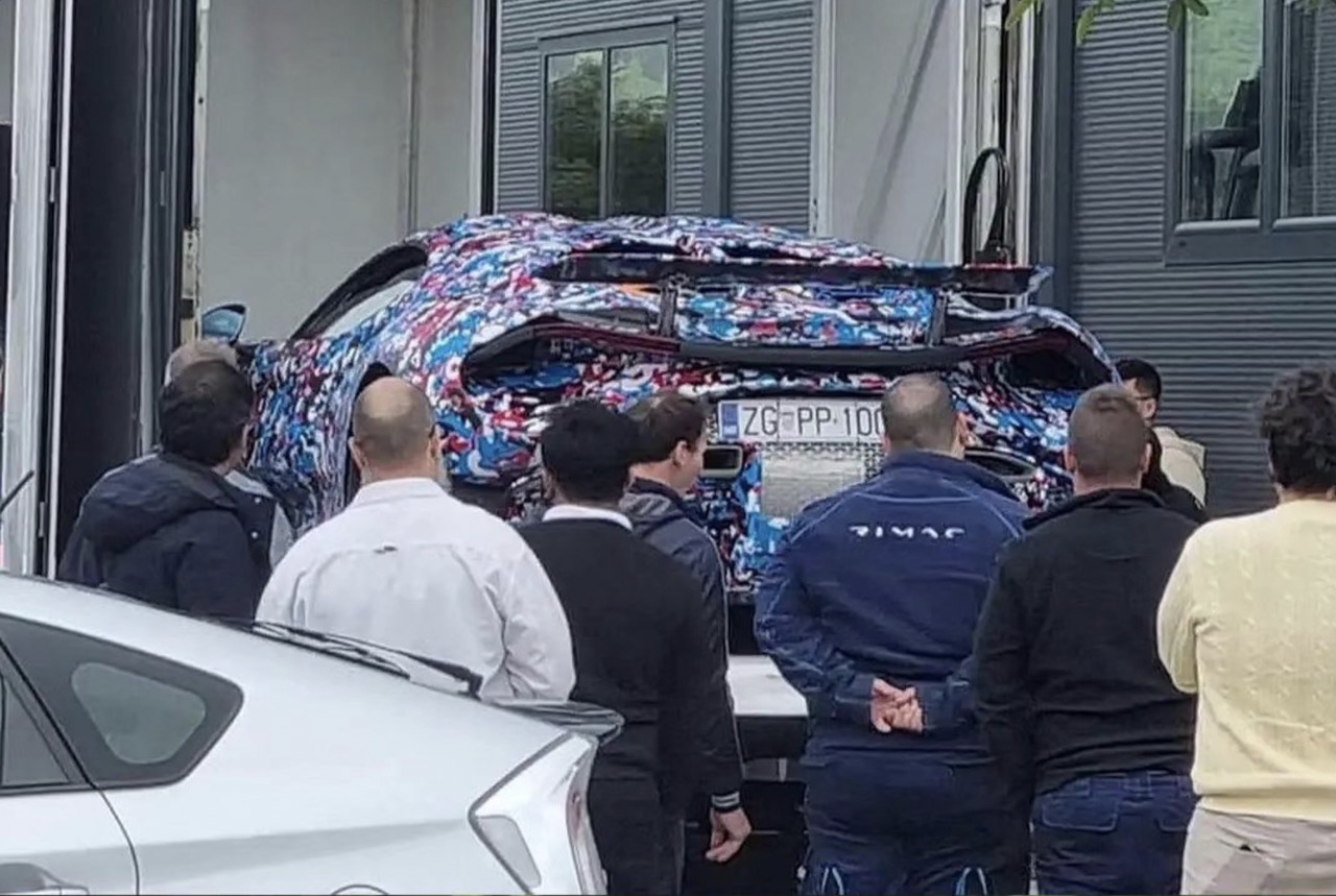 La remplaçante de la Bugatti Chiron s???offre déjà une sortie !