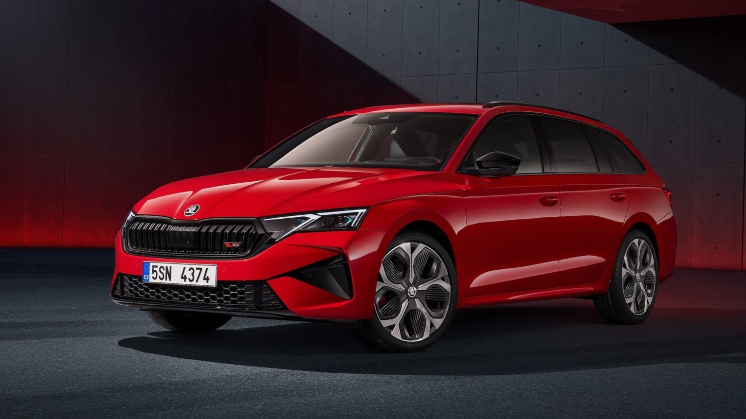 Skoda Octavia RS restylée : ouverture des commandes en France, à partir de 46.560 euros   
