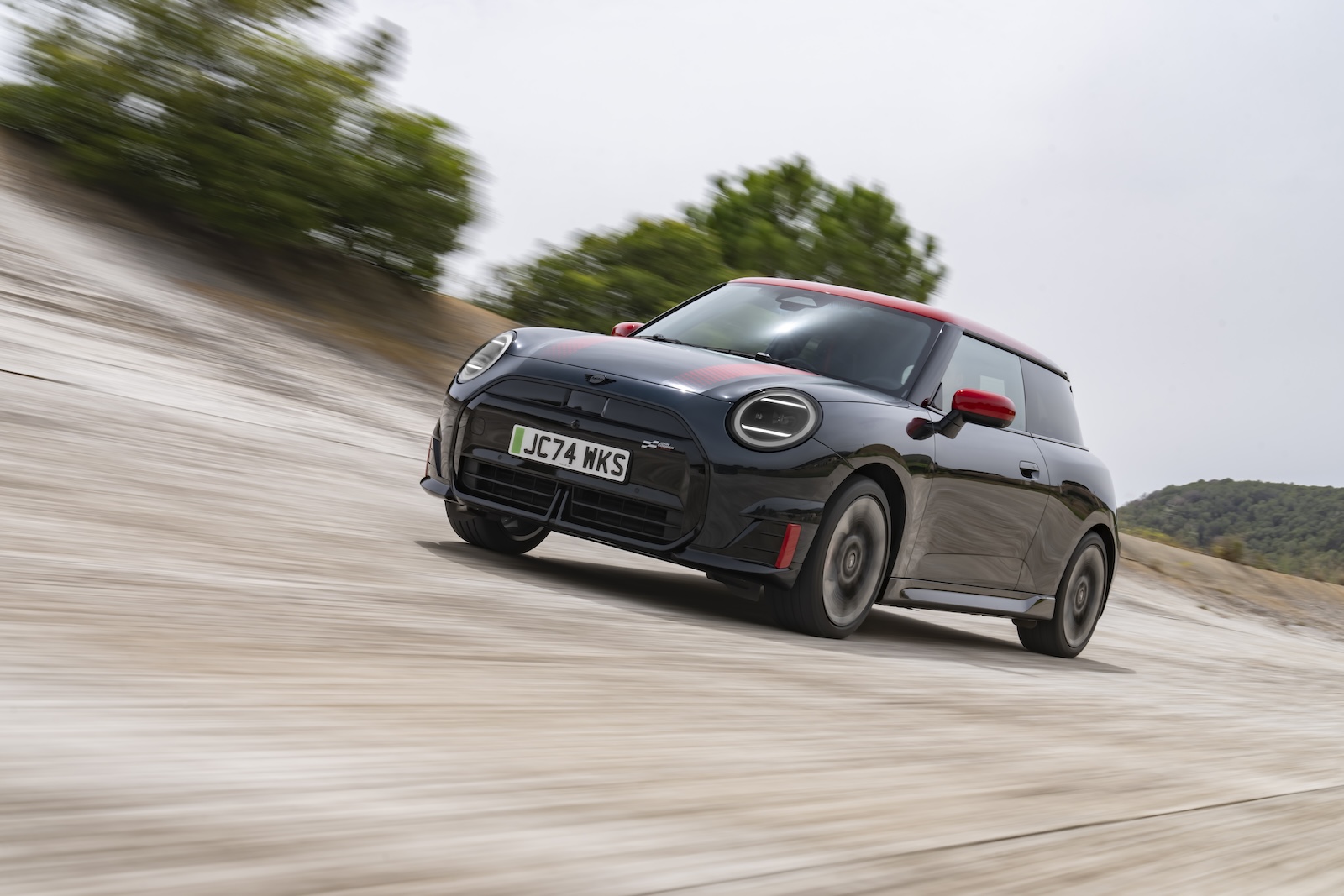 Mini Cooper John Cooper Works 100 % électrique : la fureur sans le bruit