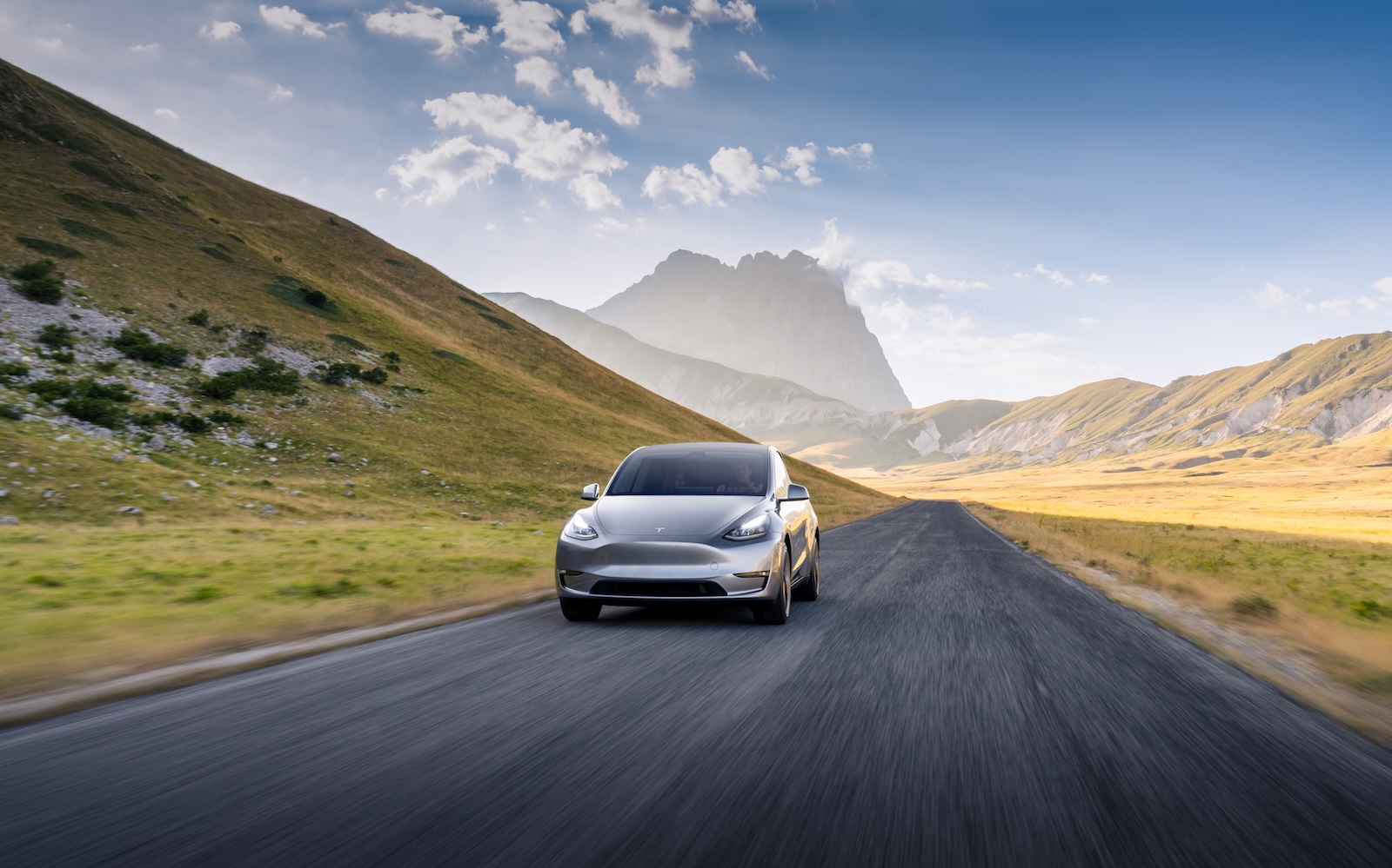 Tesla Model Y : un restylage en 2025 pour le SUV électrique ?