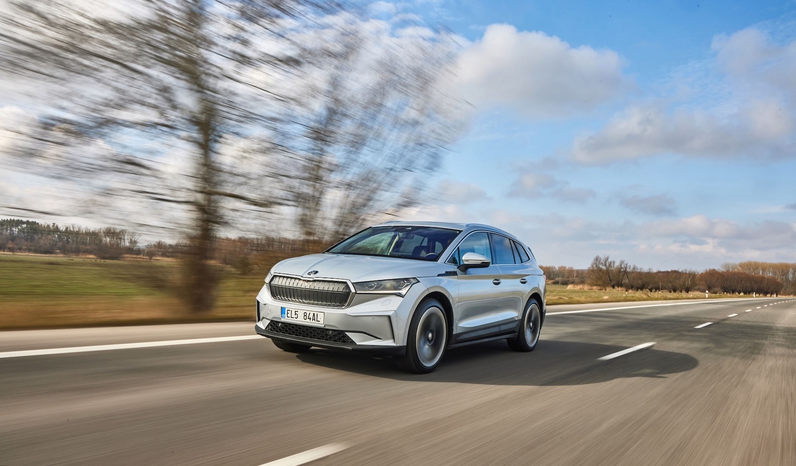 Futur Skoda Enyaq restylé : deux photos et des infos pour le SUV électrique