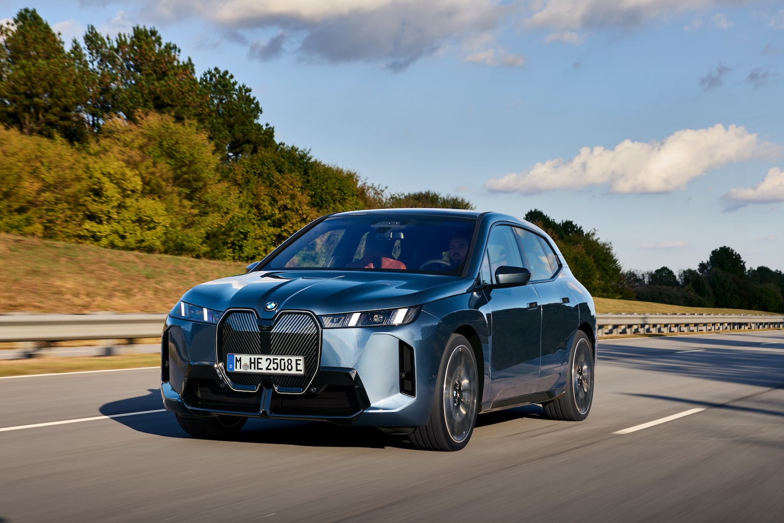Nouveau BMW iX restylée (2025) : de nombreuses améliorations, la plupart non visibles