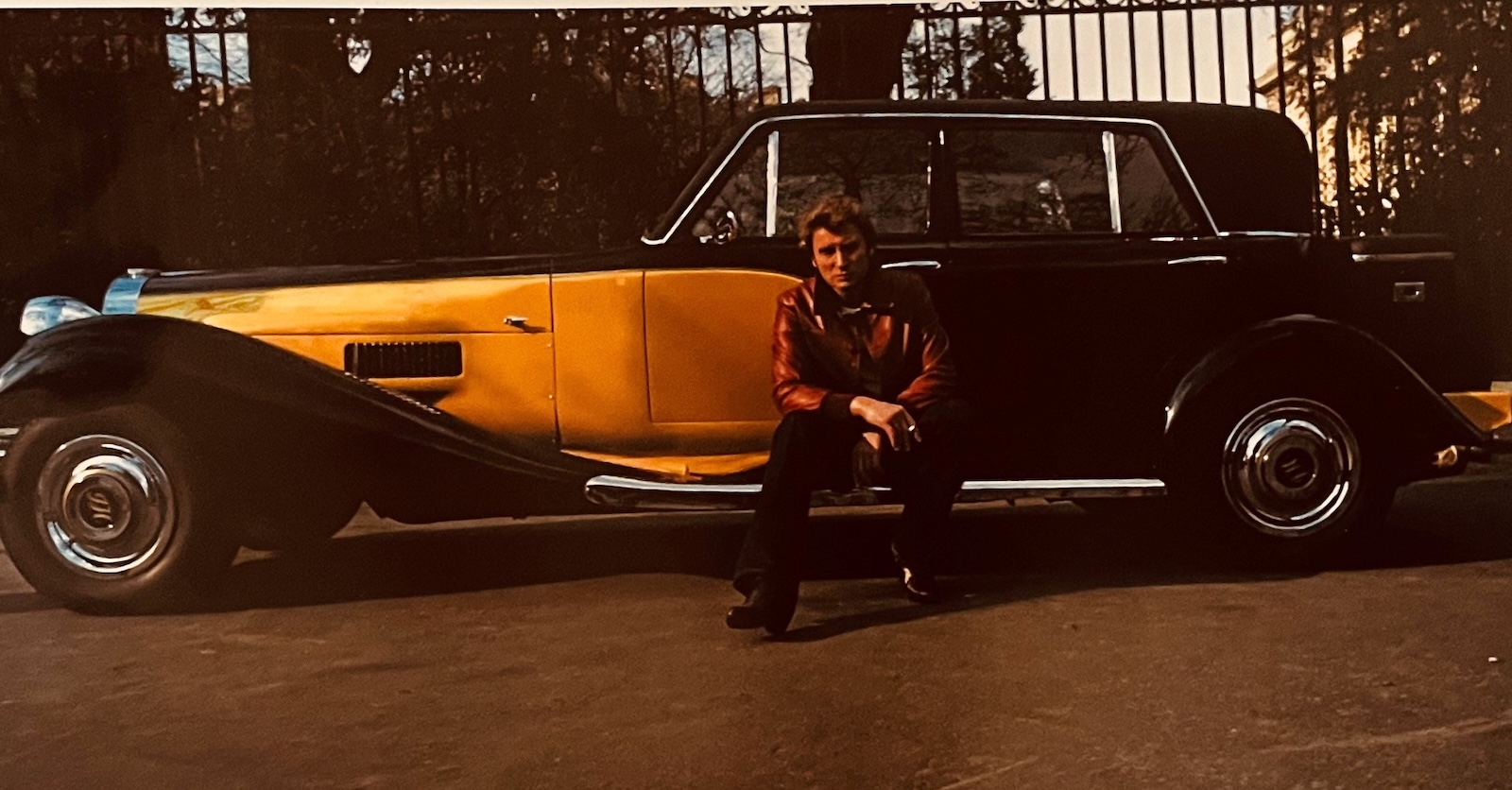 L’ancienne Panther DeVille de Johnny Hallyday explose les compteurs aux enchères