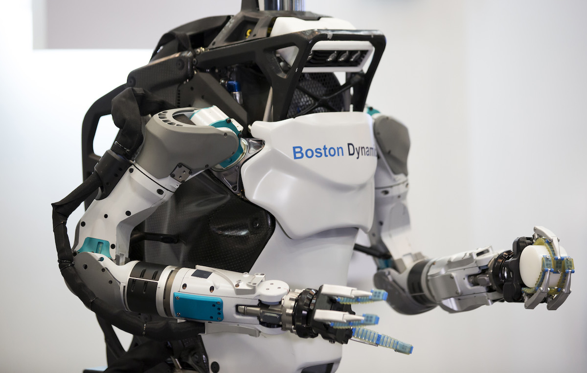 SoftBank va investir massivement outre-Atlantique dans des usines robotisées