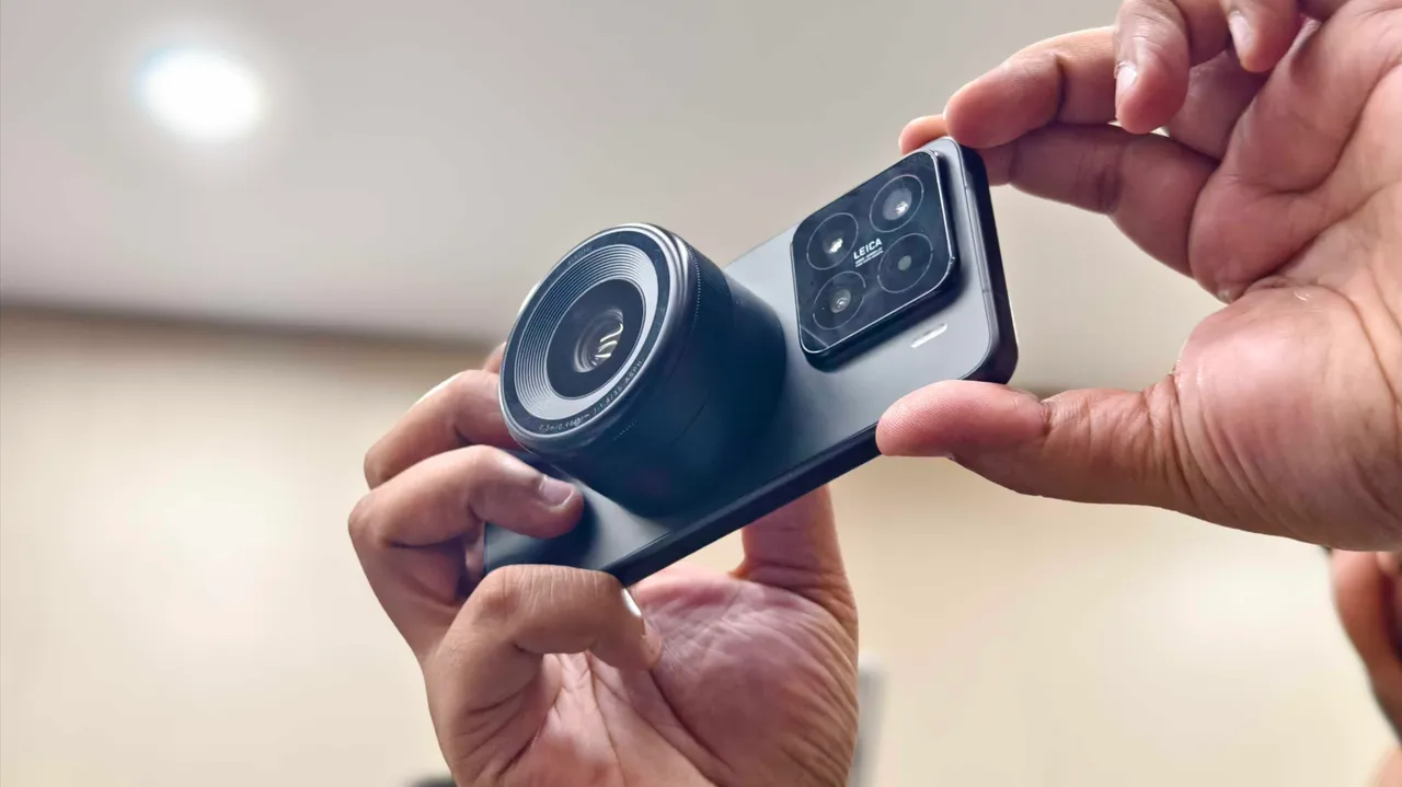 J'ai essayé ce photophone à objectif magnétique au MWC - il n'a pas déçu