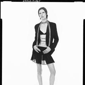 WOMAN STUDIO COLLECTION / ON THE ROAD 
