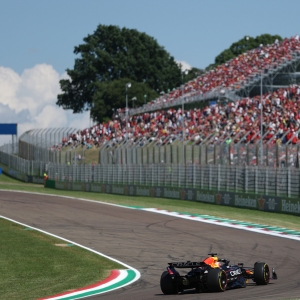 Verstappen remporte le Grand Prix d'Ã‰milie-Romagne en s'imposant dÃ¨s le dÃ©but de la course