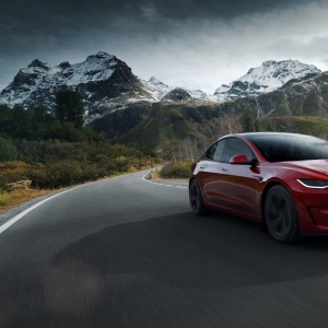 Tesla Model 3 Performance