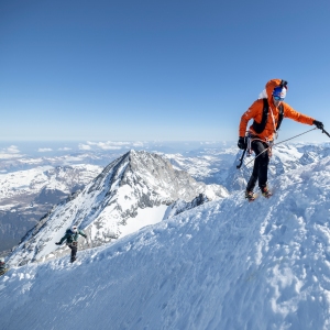 Un duo helvético-autrichien bat un record d'escalade de vitesse vieux de 21 ans dans les Alpes bernoises
