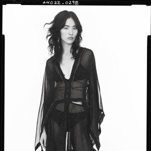 WOMAN STUDIO COLLECTION / ON THE ROAD 