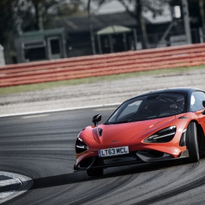 McLaren Célèbre 10 Ans de Supercars LT avec le Programme 'Celebrate LT