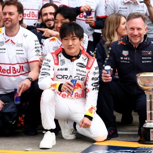 Verstappen tient tête au duo McLaren pour une quatrième victoire consécutive au GP du Japon