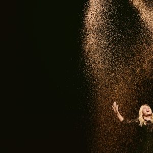 Louane illumine la scÃ¨ne de lâ€™Eurovision : une performance pleine dâ€™Ã©motion