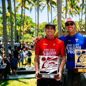 Jordy Smith revient à son meilleur niveau avec une victoire au Surf City El Salvador Pro