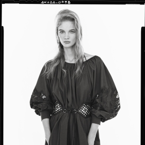 WOMAN STUDIO COLLECTION / ON THE ROAD 