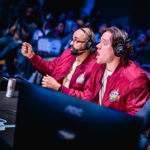 "Big Bird" s'envole vers la victoire lors de l'affrontement du 10e anniversaire de Red Bull Kumite à Paris