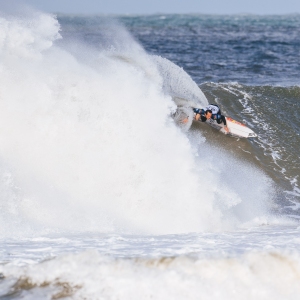 Jordy Smith revient à son meilleur niveau avec une victoire au Surf City El Salvador Pro