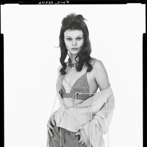 WOMAN STUDIO COLLECTION / ON THE ROAD 