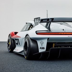 Porsche Mission R