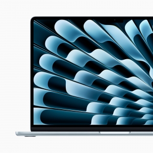 Apple présente son nouveau MacBook Air avec la puce M4 et un coloris bleu ciel