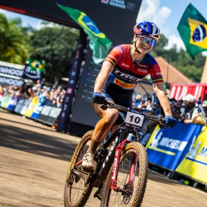 Richards Banks troisième au Brésil et poursuit son impressionnant début de saison des UCI MTB World Series