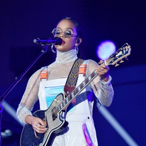 H.E.R. performs, Global Citizen Festival