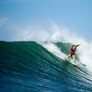 Jordy Smith revient à son meilleur niveau avec une victoire au Surf City El Salvador Pro