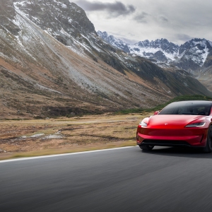 Tesla Model 3 Performance