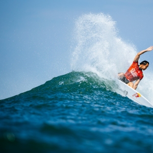 Jordy Smith revient à son meilleur niveau avec une victoire au Surf City El Salvador Pro