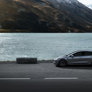 Tesla Model 3 Performance